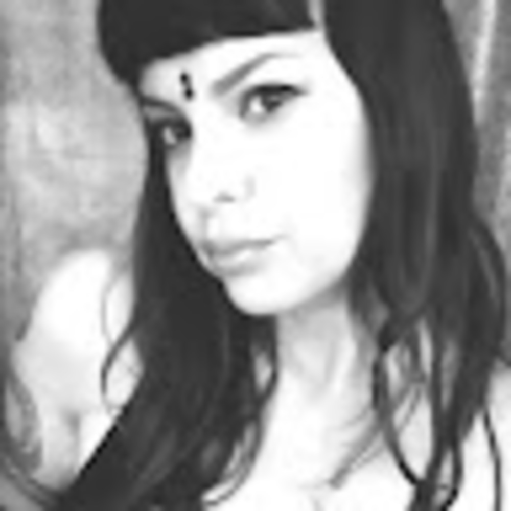 Meet your Posher, Xyla